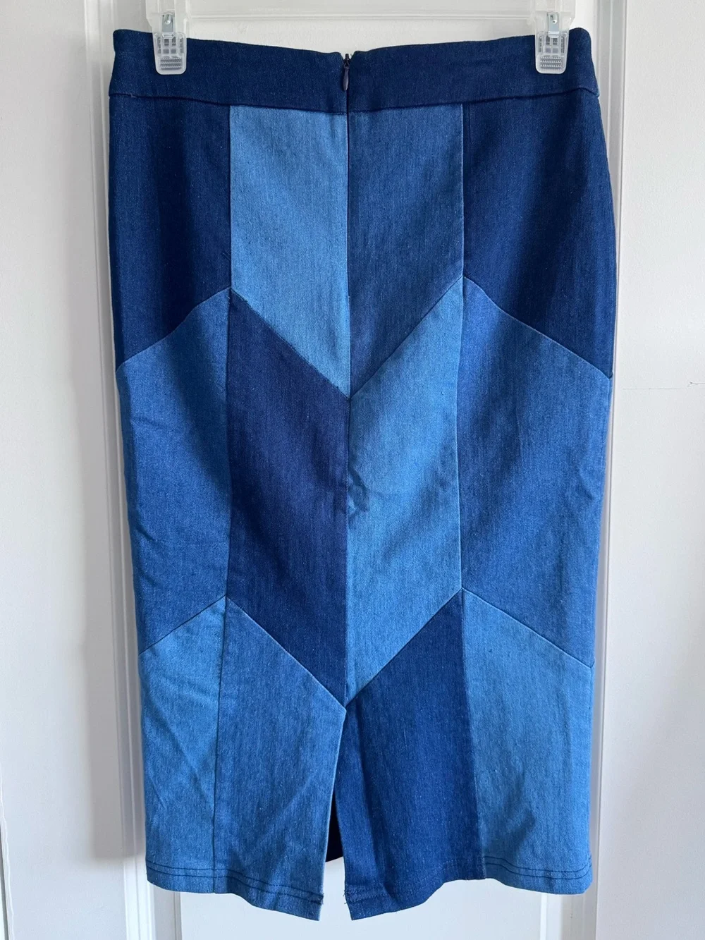 Gracia Two-Tone Blue Patchwork Pencil Skirt